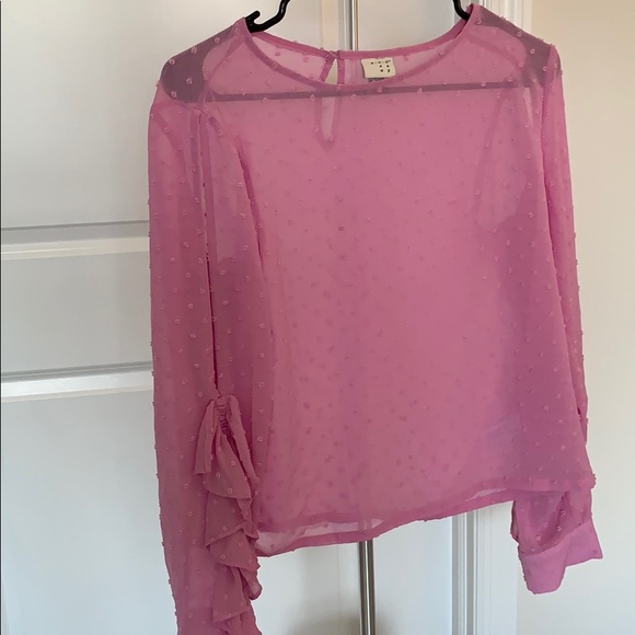 5/$25 NWOT Cold Shoulder blouse - Picture 3 of 8